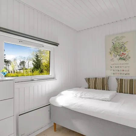 Сasa de vacaciones 3 Bedroom Pet Friendly In Knebel